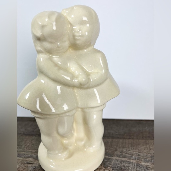 Vintage 1950s Cream Girl & Boy Vase Planter Shawnee Pottery crazed Cottage - Picture 5 of 11